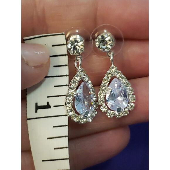 Sparkly Clear Teardrop Rhinestone Pendant Necklace & Earrings Set, Silver Tone - Picture 9 of 12